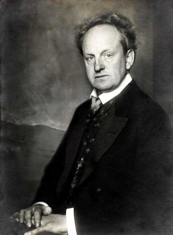 Hauptmann Gerhard 